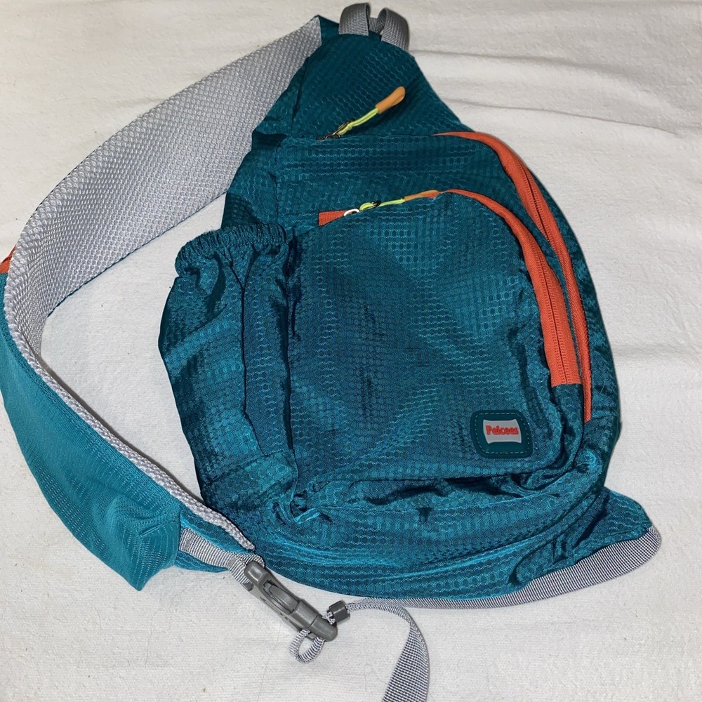 Peicees Unisex Small Crossbody Bag Mini Sling Backpack